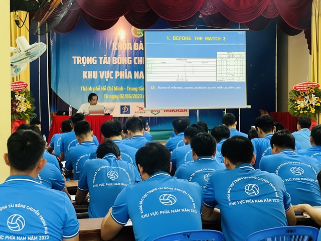 Khóa đào tạo trọng tài bóng chuyền phía Nam chứng kiến số học viên kỷ lục
