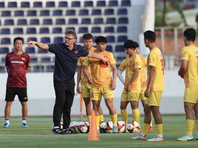 Các trận của ĐTQG Việt Nam được tường thuật trực tiếp trên FPT Play