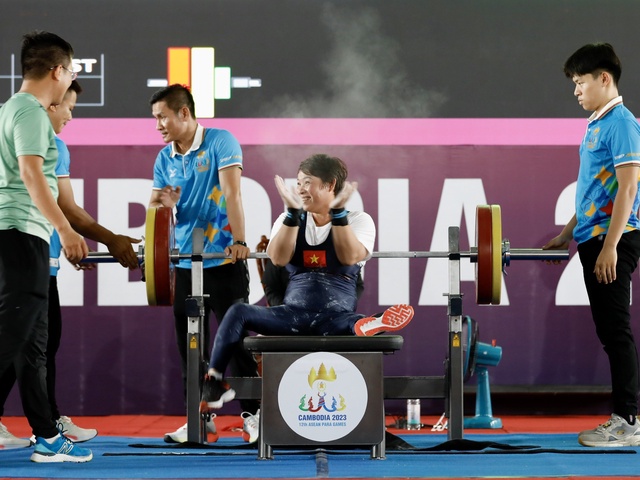 Chuyện đô cử liệt chân, thắng cả ung thư, giành 2 HCV, phá kỷ lục ASEAN Para Games 2023