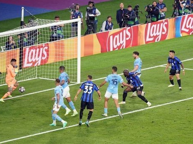 Lukaku cứu thua khó tin cho… Man City ở chung kết Champions League