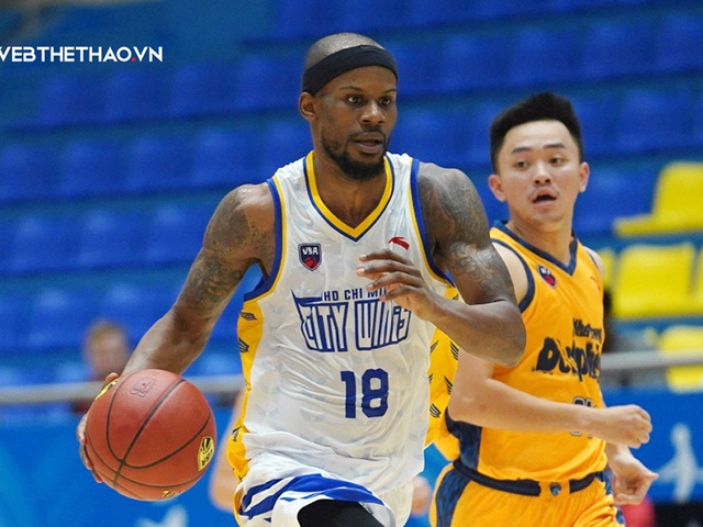 Jeremy Smith rực sáng ngày trở lại Việt Nam, City Wings thắng nghẹt thở Nha Trang Dolphins