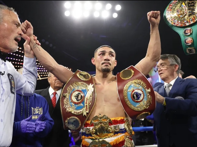 Teofimo Lopez giải nghệ khi vừa vô địch Boxing hai hạng cân ở tuổi 25