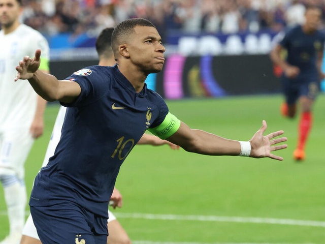 Mbappe trở thành vua phá lưới mùa giải, phá kỷ lục 65 năm