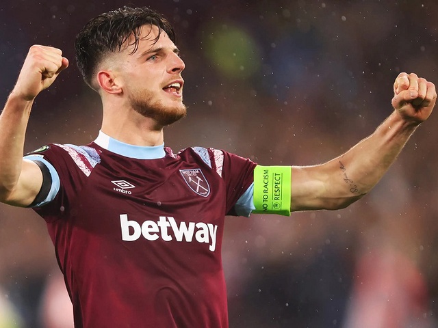 Man City đưa ra đề nghị chính thức cho Rice để đánh bại Arsenal