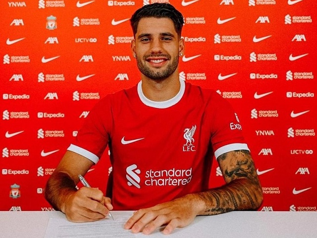 Szoboszlai đến Liverpool và nhận áo số 8 huyền thoại