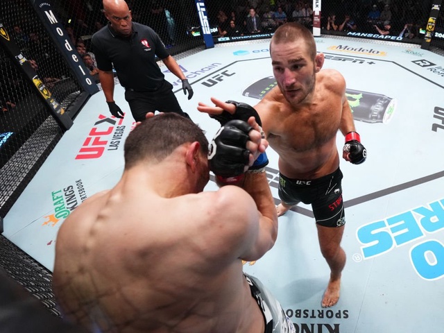 Sean Strickland đòi suất tranh đai sau khi hủy diệt Abus Magomedov: UFC đang nợ tôi