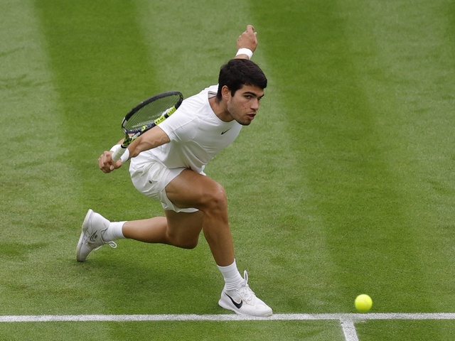 Wimbledon 2023 ngày 4/7: Carlos Alcaraz vào vòng 2; Roger Ferderer tái xuất