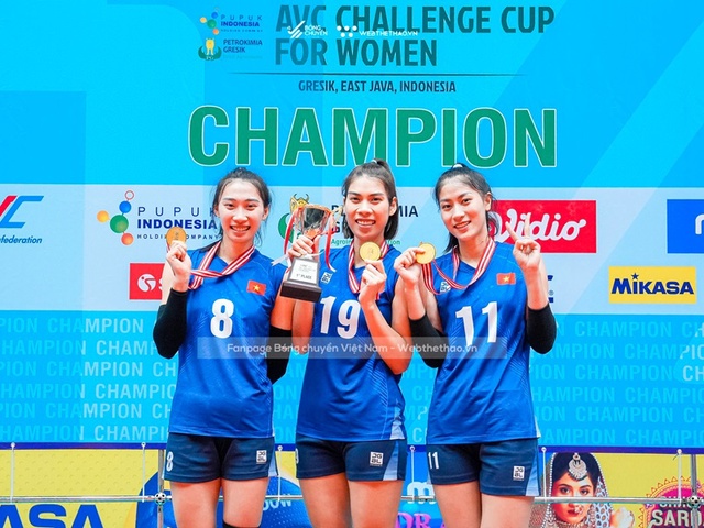 Chuyện ba “ngọc nữ” Quảng Bình đưa bóng chuyền Việt Nam hai lần vô địch châu Á chỉ trong 2 tháng 