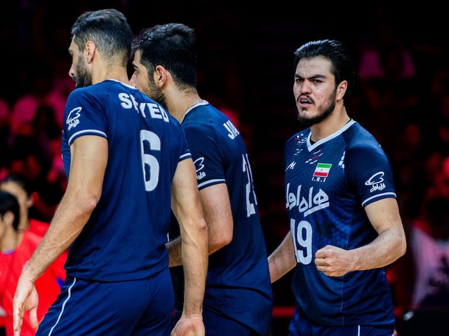 Kỳ lạ bóng chuyền Iran tham dự tuần 3 VNL 2023 mà không có HLV