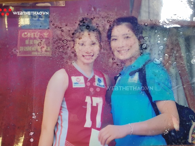 Những hình ảnh quý, úa màu thời gian của hotgirl bóng chuyền Nguyệt Anh