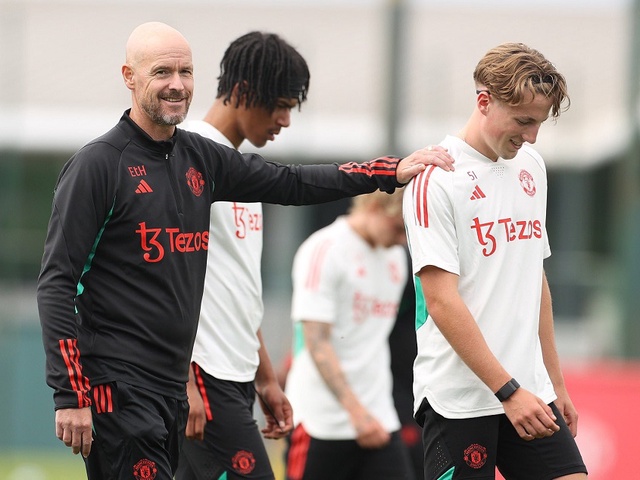 3 tài năng trẻ được MU triệu tập trước mùa giải mới là ai?