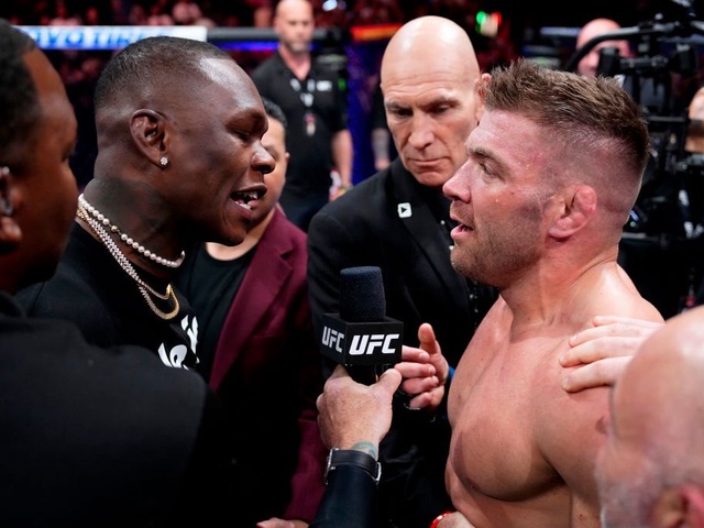 KO Robert Whittaker, Dricus Du Plessis thách đấu Israel Adesanya ngay trên võ đài UFC 290