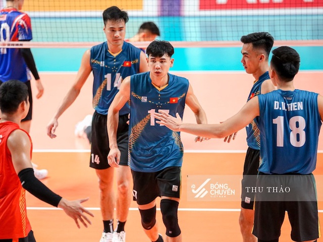 Đội tuyển bóng chuyền nam Việt Nam thi đấu muộn hơn 7 tiếng tại AVC Challenge Cup