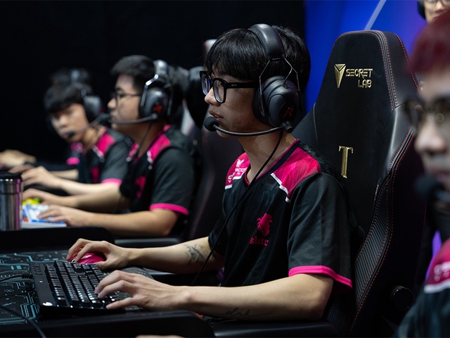 SBTC Esports lên tiếng gay gắt về việc bị BTC VCS hủy lịch thi đấu