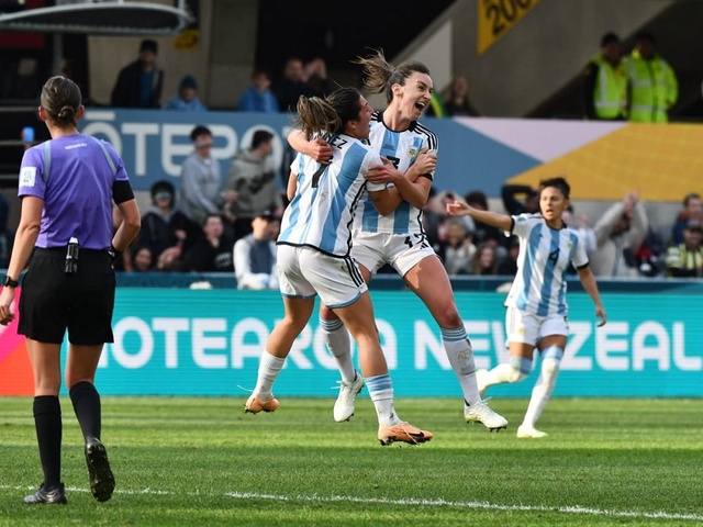 Cục diện bảng G World Cup nữ 2023: Argentina níu kéo hy vọng
