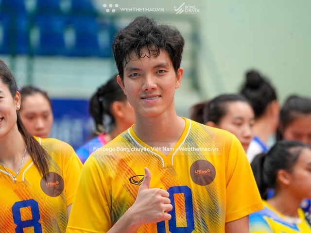 Tranh cãi giới tính, đội tuyển bóng chuyền nữ Việt Nam chờ đợi Bích Tuyền đến bao giờ?