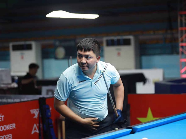 Nguyễn Hoàng Minh Tài: Vừa đeo bao tay liền vô địch quốc gia billiard pool 9 bi nam