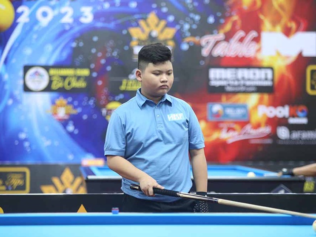 Cơ thủ 12 tuổi Thái Hồng Đức tung siêu phẩm ở giải Billiard Carom 3 băng Tour 2 HBSF Cup 2023