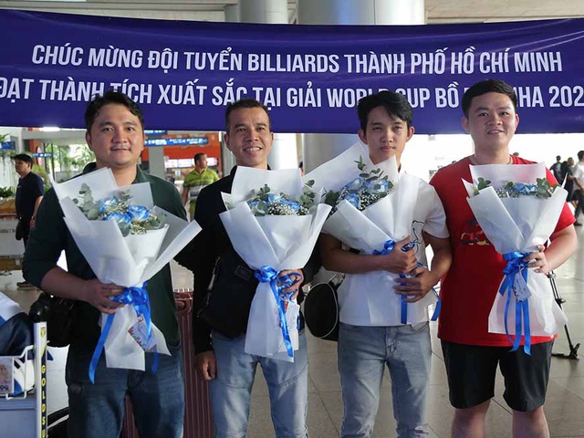 Liên đoàn Billiards & Snooker TPHCM chào đón và thưởng nóng cho cơ thủ Trần Quyết Chiến