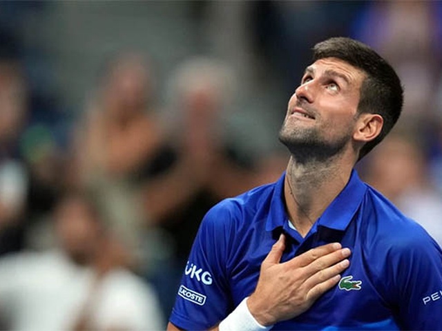 Djokovic bắt đầu tập trên sân cứng với hy vọng phút chót dự giải tennis US Open 2022