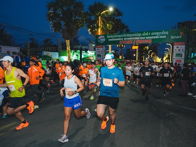 Giải chạy bán marathon được tổ chức lại sau 4 năm để quảng bá SEA Games 32