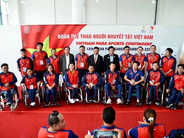 Bơi và điền kinh bùng nổ giúp đoàn Việt Nam giành 66 HCV, xếp hạng ba ASEAN Para Games 2023