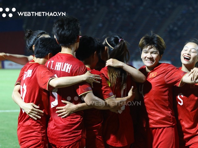 Chùm ảnh: Tuyển nữ Việt Nam vỡ òa khi lần thứ 4 liên tiếp vô địch SEA Games 