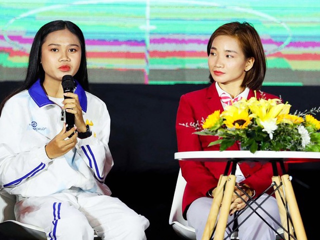 Nguyễn Thị Oanh và “Người hùng về cuối điền kinh Campuchia” nhận giải Cảm hứng SEA Games 32