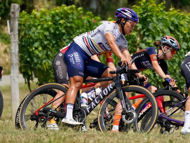 Cua-rơ Nguyễn Thị Thật phản pháo về những thông tin thất thiệt về mình tại giải xe đạp Italia