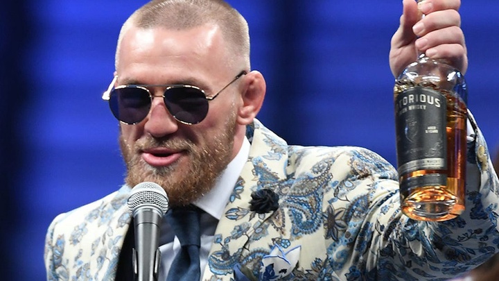 Conor McGregor kiếm bao nhiêu tiền sau vụ bán công ty rượu?