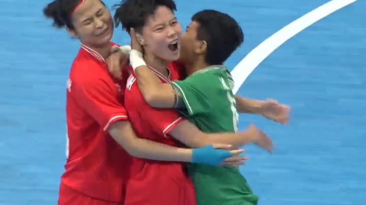 Hạ Thái Lan để vô địch, futsal nữ giúp bóng đá Việt Nam thoát cảnh “trắng tay”