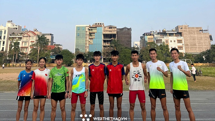 Màn ra quân ấn tượng của "tiểu đội chiến sỹ runners" trên cung đường Viettel Marathon Việt Nam 2024