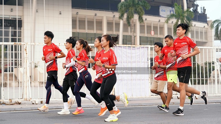 VĐV và runners từ 23 quốc gia trên khắp thế giới góp mặt trên đường chạy Viettel Marathon 2024 chặng Việt Nam