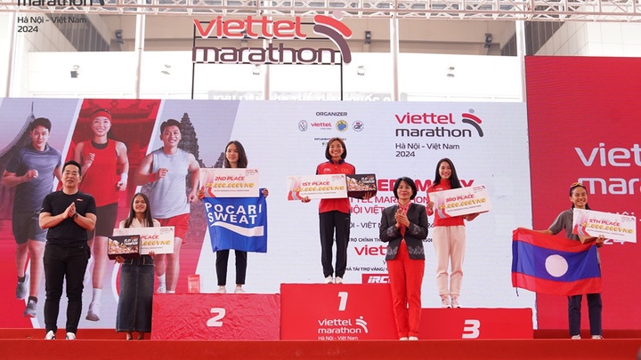 Viettel Marathon 2024 chặng Việt Nam: Bội thu kỷ lục trên cung đường chạy full marathon mới tại Hà Nội