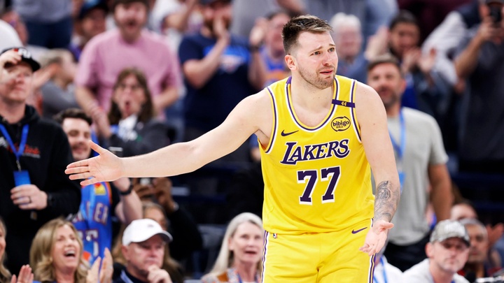 Luka Doncic lần đầu bị đuổi trong màu áo Los Angeles Lakers: Tất cả chỉ là hiểu lầm?