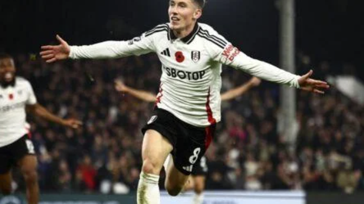 Tìm hiểu tài lộc chiếm 3 điểm của Fulham Cùng nhà dòng NEW88 - Nhận định bí quyết giải quyết, tư chũm và Dự kiến chiến hạ