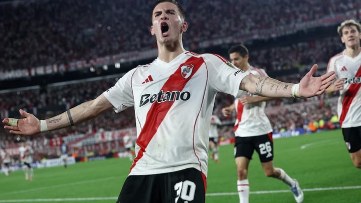Tuyển Argentina triệu tập tài năng 17 tuổi đang được Real Madrid theo đuổi