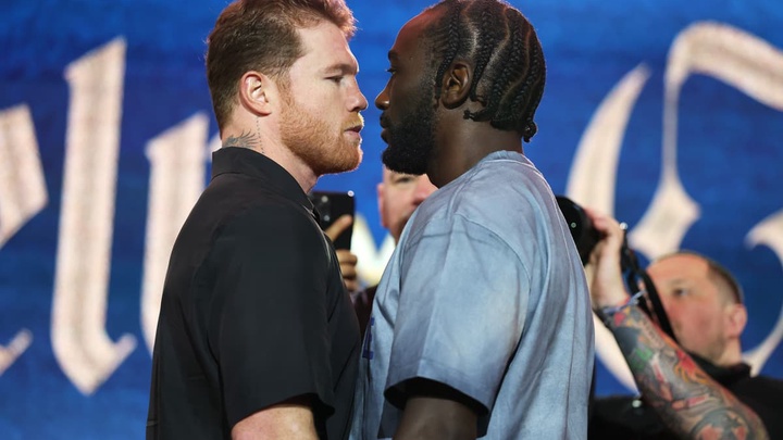 Toàn cảnh trận Boxing kinh điển Canelo vs Crawford: Trí tuệ hay sức mạnh