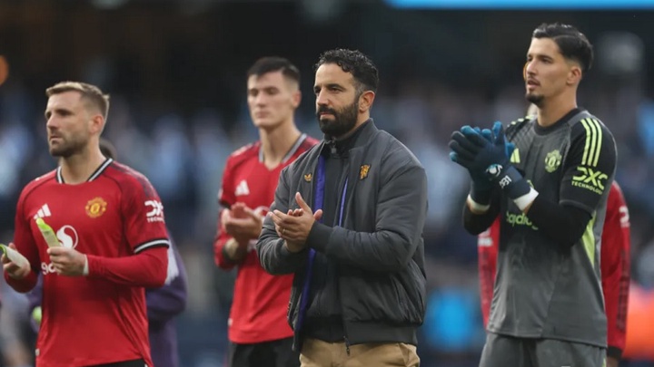 Với Ruben Amorim, MU đứng cuối bảng xếp hạng Ngoại hạng Anh!