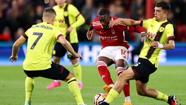 Tỷ lệ kèo trận Burnley vs Nottingham, 21h00 ngày 20/9, Ngoại hạng Anh