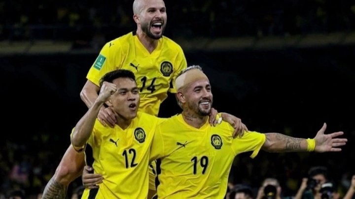 AFC tạm hoãn xử lý vụ bê bối Malaysia, chờ phán quyết từ FIFA