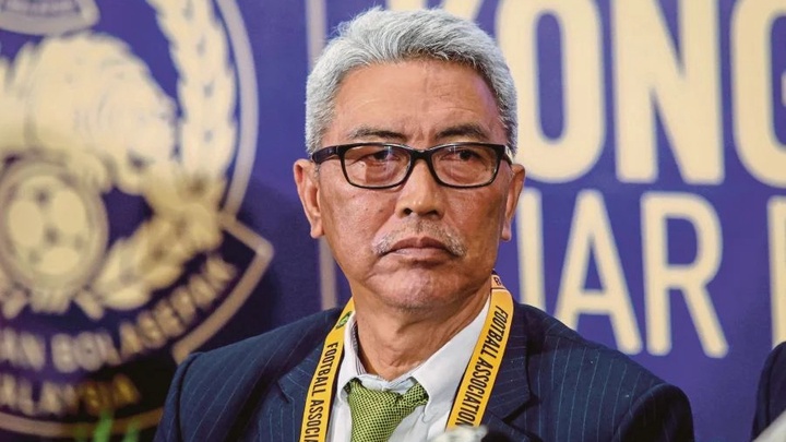 Phản ứng lạ của “sếp lớn” bóng đá Malaysia sau án phạt từ FIFA