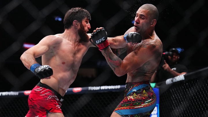 Alex Pereira khẳng định chỉ đấu với “40% thể lực” khi thua Magomed Ankalaev