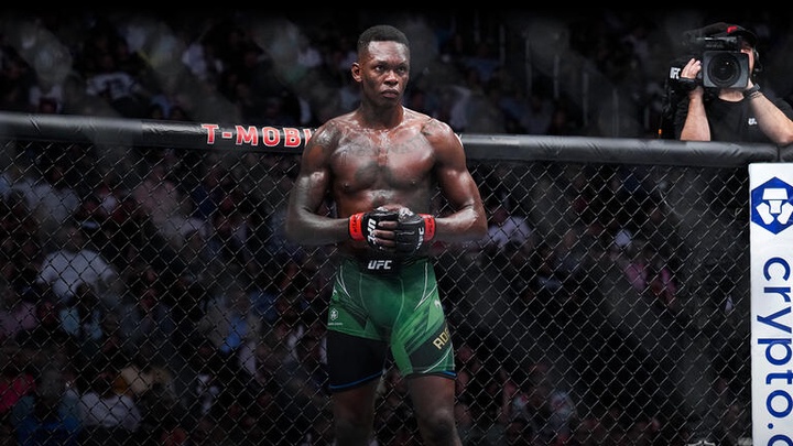 Israel Adesanya và lựa chọn gian nan sau 3 trận thua liên tiếp tại UFC