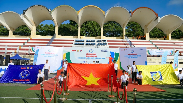 Khai mạc Giải bóng đá công nhân, viên chức Việt Nam 2025 với 40 đội tranh tài