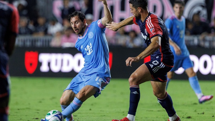 Messi lập hat-trick kiến tạo, Inter Miami thắng lớn ở MLS