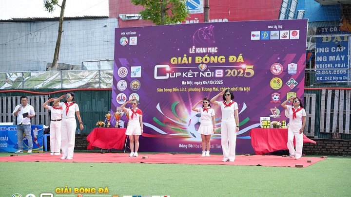 Giải bóng đá niên khóa 1993-1996 khởi tranh với thể thức kết nối mới