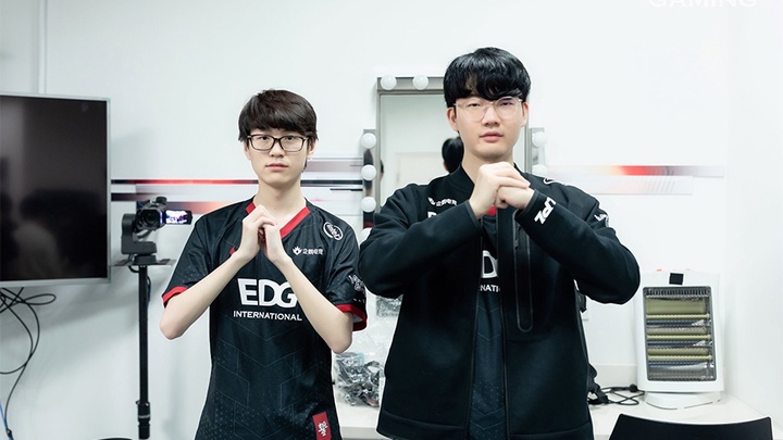 HLE Viper mong muốn IG đánh bại T1 ở vòng play-in CKTG 2025