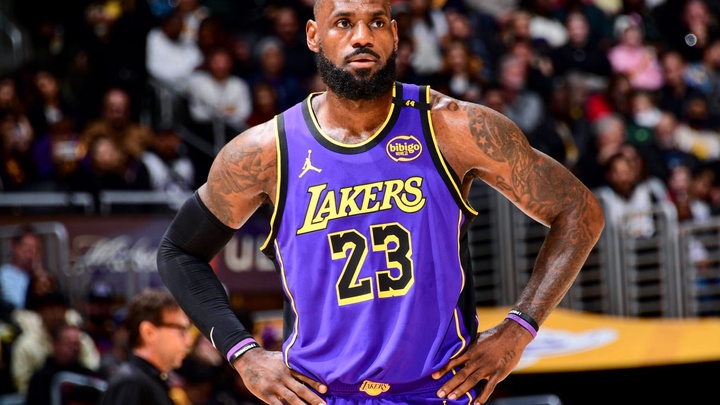 Los Angeles Lakers báo tin "dữ" về chấn thương của LeBron James