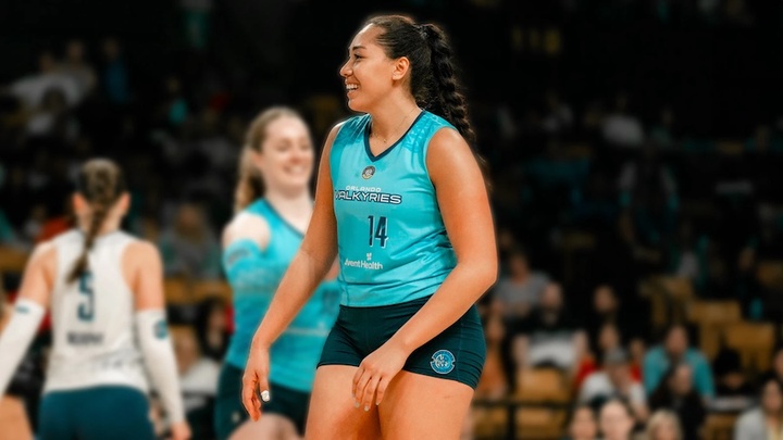 Bóng chuyền nữ Hà Nội đón ngoại binh Mỹ Adora Anae, sẵn sàng cho vòng chung kết hạng A